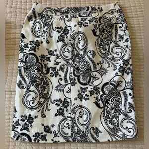 White House black market skirt